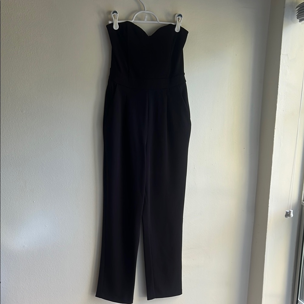 Elegant Black Strapless Jumpsuit with Pockets